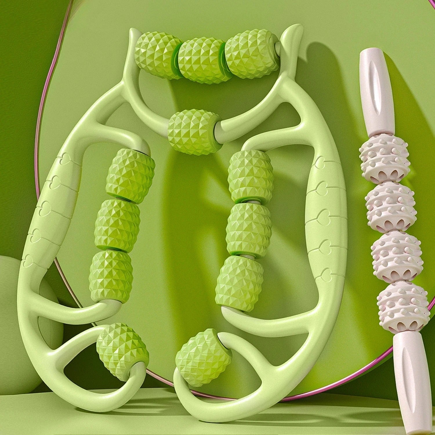 Masseur pince de jambe circulaire 12 roues vert avec un rouleau de massage blanc - La cabane fitness