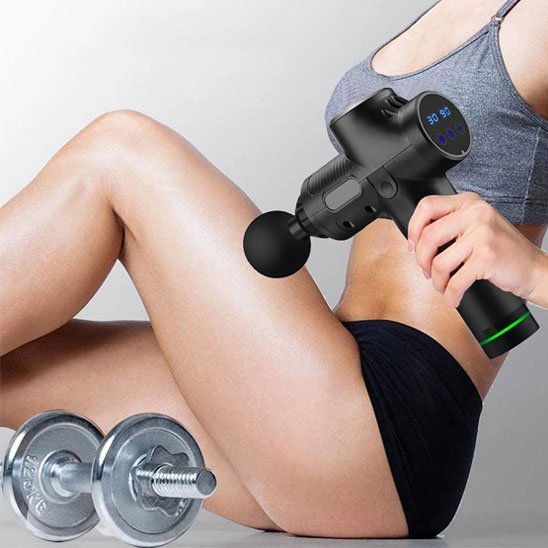  Utilisation du pistolet de massage RecupPro pour la récupération musculaire des jambes